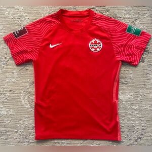 Nike Team Canada FIFA soccer fan jersey Size Large